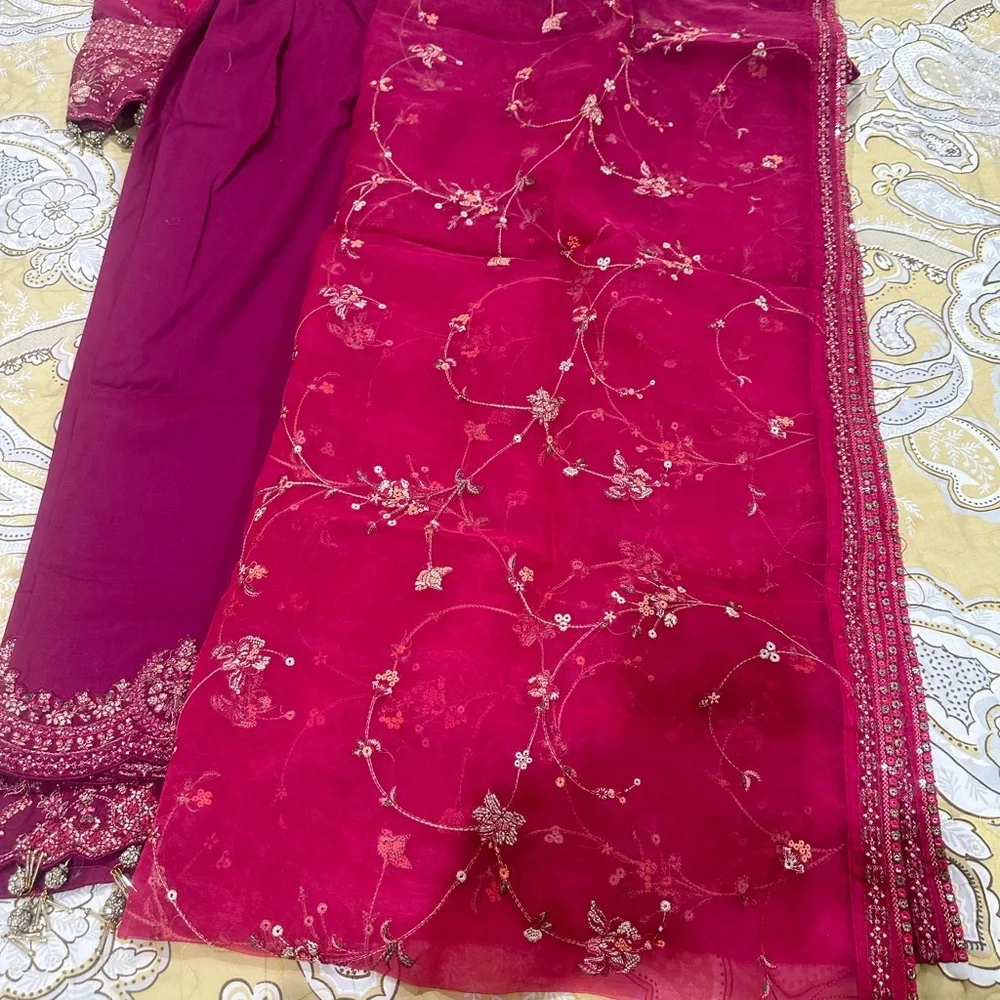 Pakistani dresses Hussain rehar 2024 - Picture 3 of 8